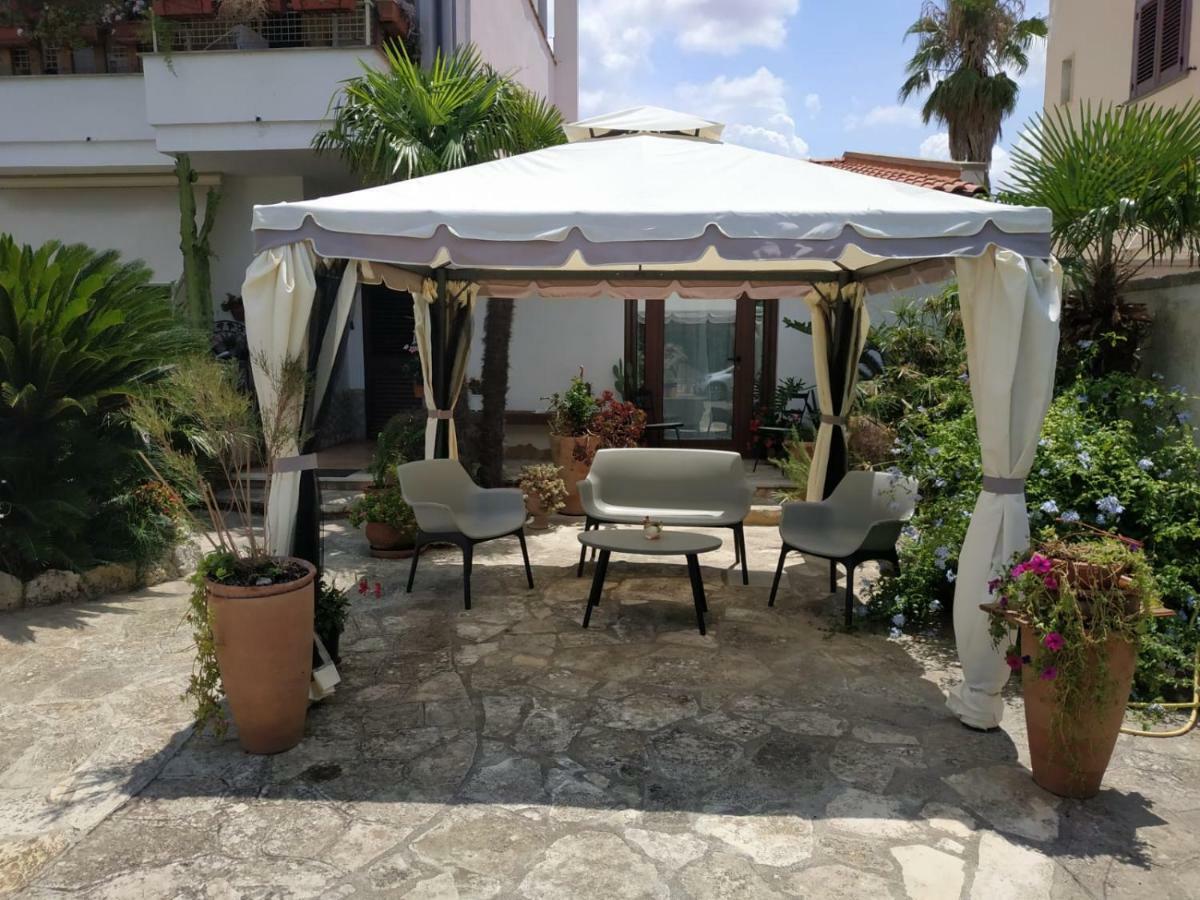 B&B Tra I Mari Del Salento Lecce Luaran gambar